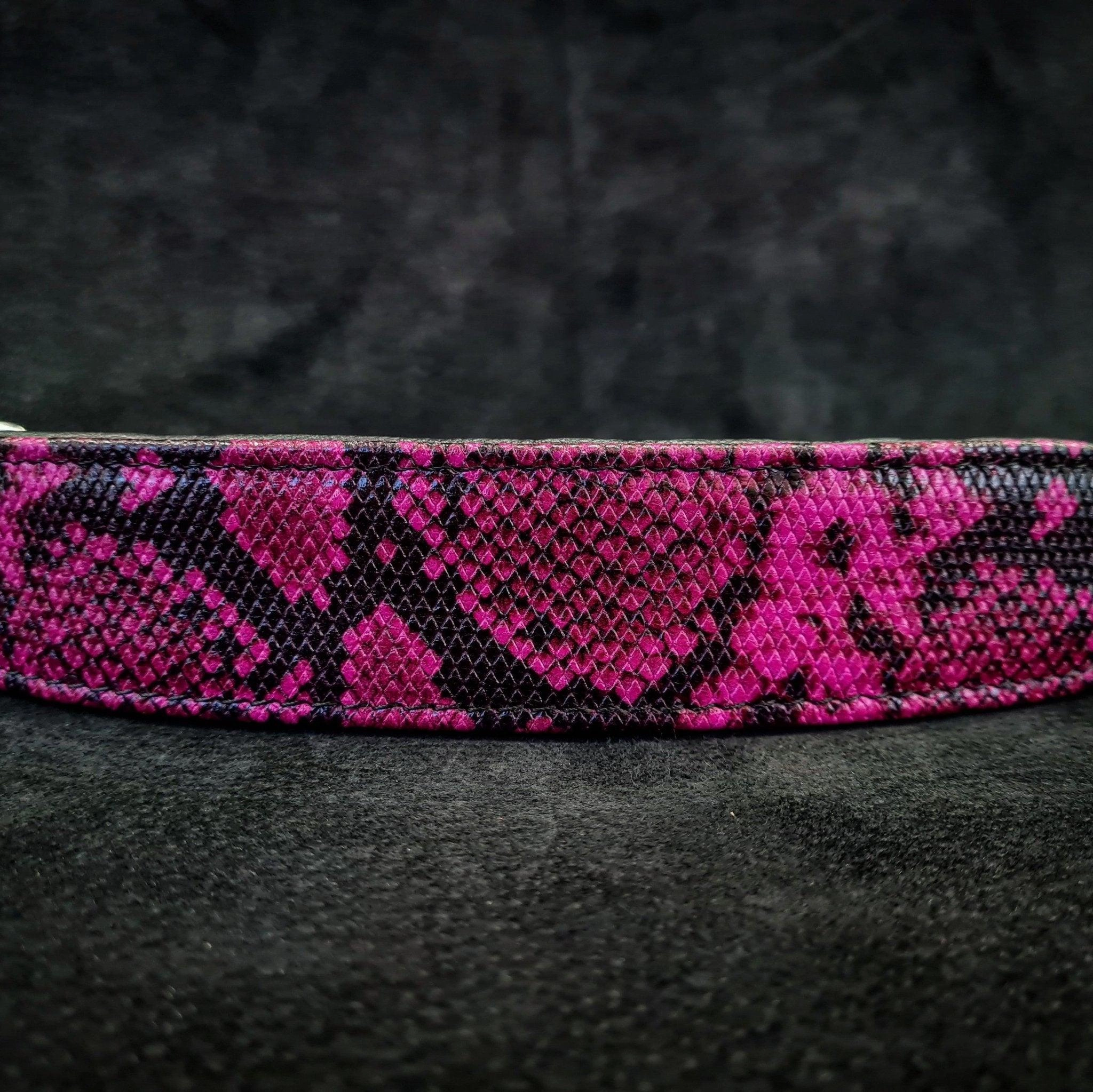 The ''Rock Python'' collar PINK